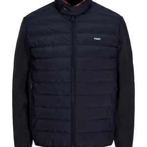 Яке JPRBLUGARRY HYBRID JACKET Blue